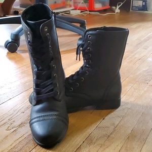 Lace up boots